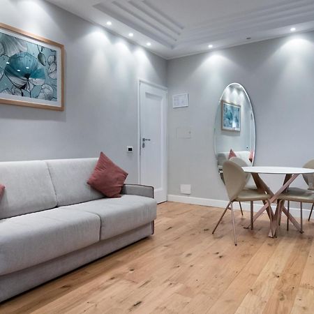 Viam 16B Suites Rom Exteriör bild