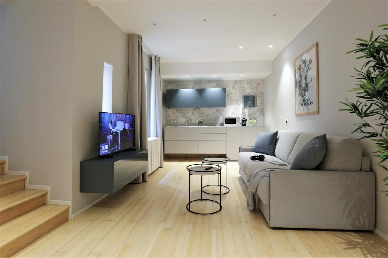 Viam 16B Suites Rom Exteriör bild